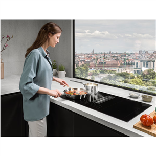 AEG 8000 FlexiBridge, plotis 83 cm, juoda - Įmontuojama indukcinė kaitlentė su gartraukiu Prekė-CCE84779CB
