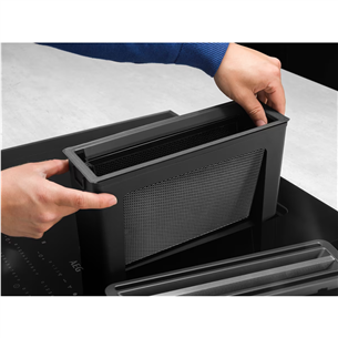 AEG 8000 FlexiBridge, plotis 83 cm, juoda - Įmontuojama indukcinė kaitlentė su gartraukiu Prekė-CCE84779CB