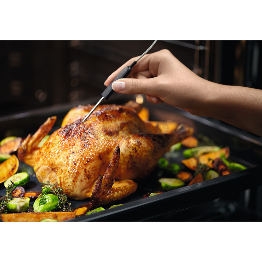 Electrolux SteamCrisp 700, 72 L, pyrolytic cleaning, 45 functions, black - Built-in steam oven Item - EOC6P77H