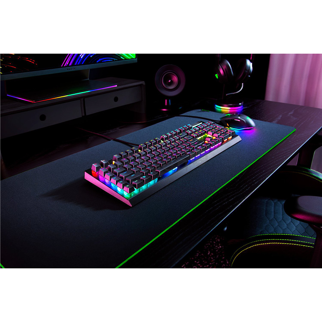 Klaviatūra Razer BlackWidow V4 X, Green Switch, mechanical, SWE, black Prekė - RZ03-04700600-R3N1