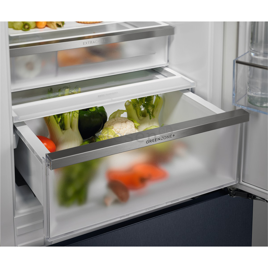 Electrolux 800 Series, NoFrost, 269 L, 189 cm - Built-in refrigerator Item - ENC8MC19S