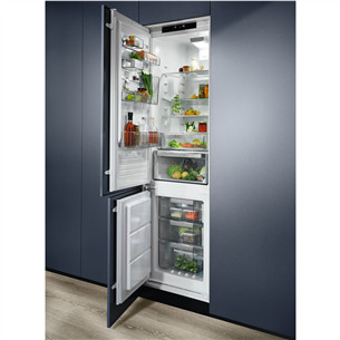 Electrolux, 274 L, height 189 cm - Built-in Refrigerator Item - LNS9TE19S