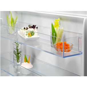 Electrolux 700 Series, No Frost, 256 L, aukštis 178 cm - Įmontuojamas šaldytuvas