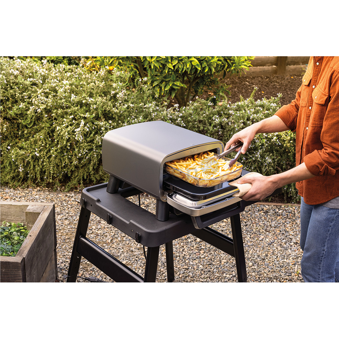 Ninja Artisan, grey - Electric outdoor pizza oven & air fryer