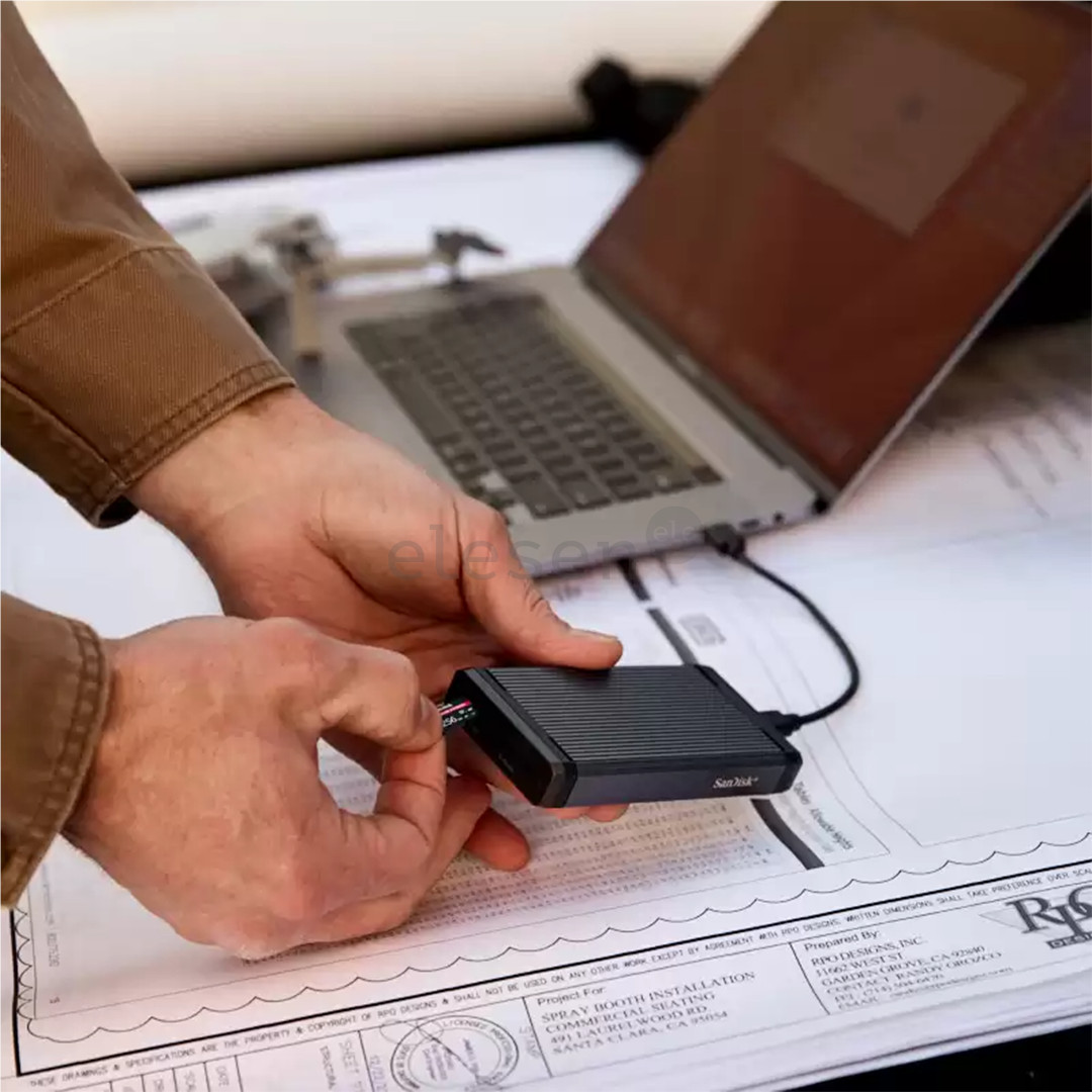 SanDisk microSD Express, 128 GB, juoda - Atminties kortelė