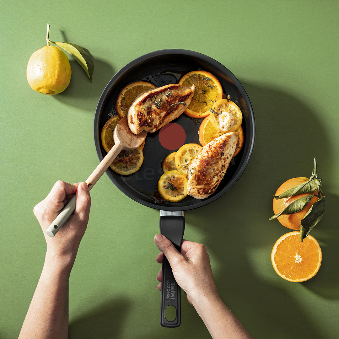Tefal Renew, 24 cm, juoda - Keptuvė-troškintuvas