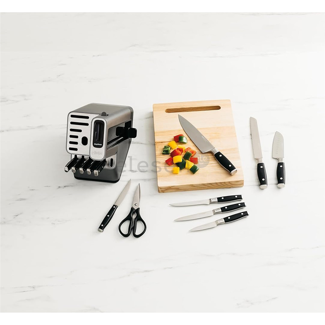 Ninja Foodi StaySharp, 14-piece set - Knife block with integrated sharpener
