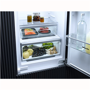 Miele, NoFrost, 260 L, height 178 cm - Built-in refrigerator