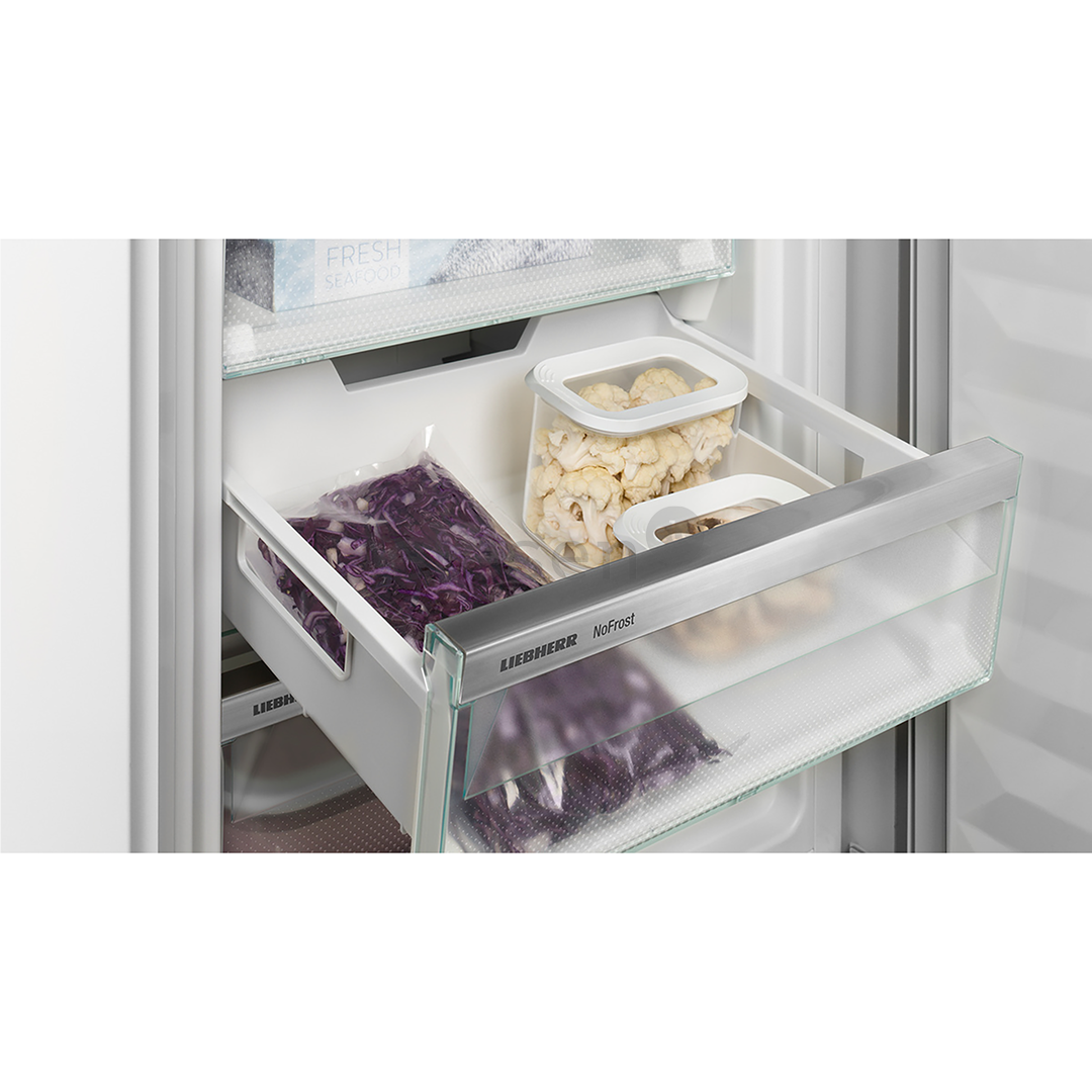 Liebherr Plus NoFrost, 254 L, height 177 cm - Built-in refrigerator