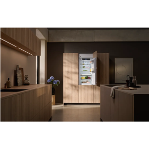 Liebherr Plus BioFresh, 255 L, aukštis 177 cm - Įmontuojamas šaldytuvas
