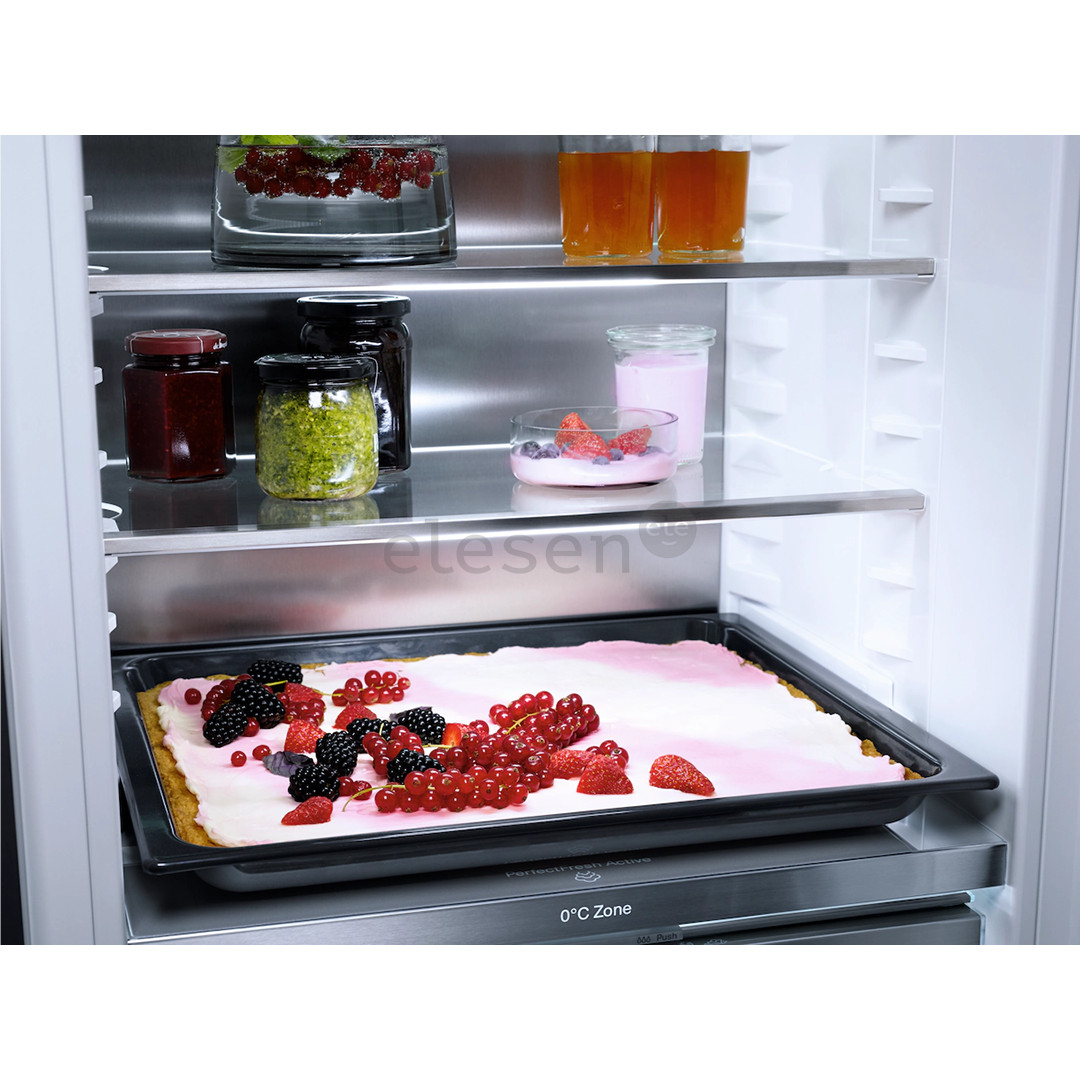 Miele NoFrost, 244 L, height 177 cm - Built-in Refrigerator