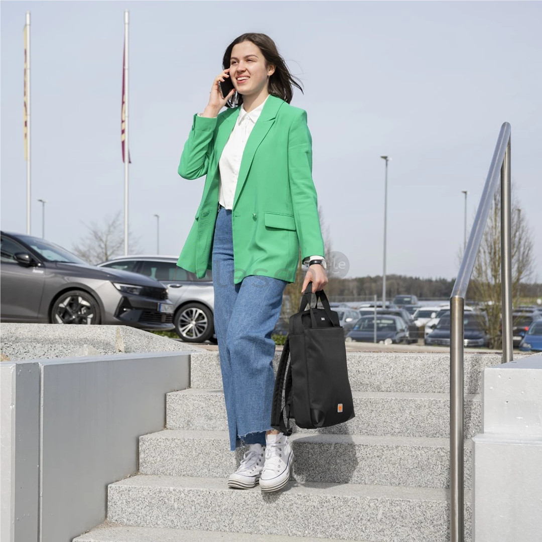 Hama Extreme Protect, 16,2'', black - Notebook backpack