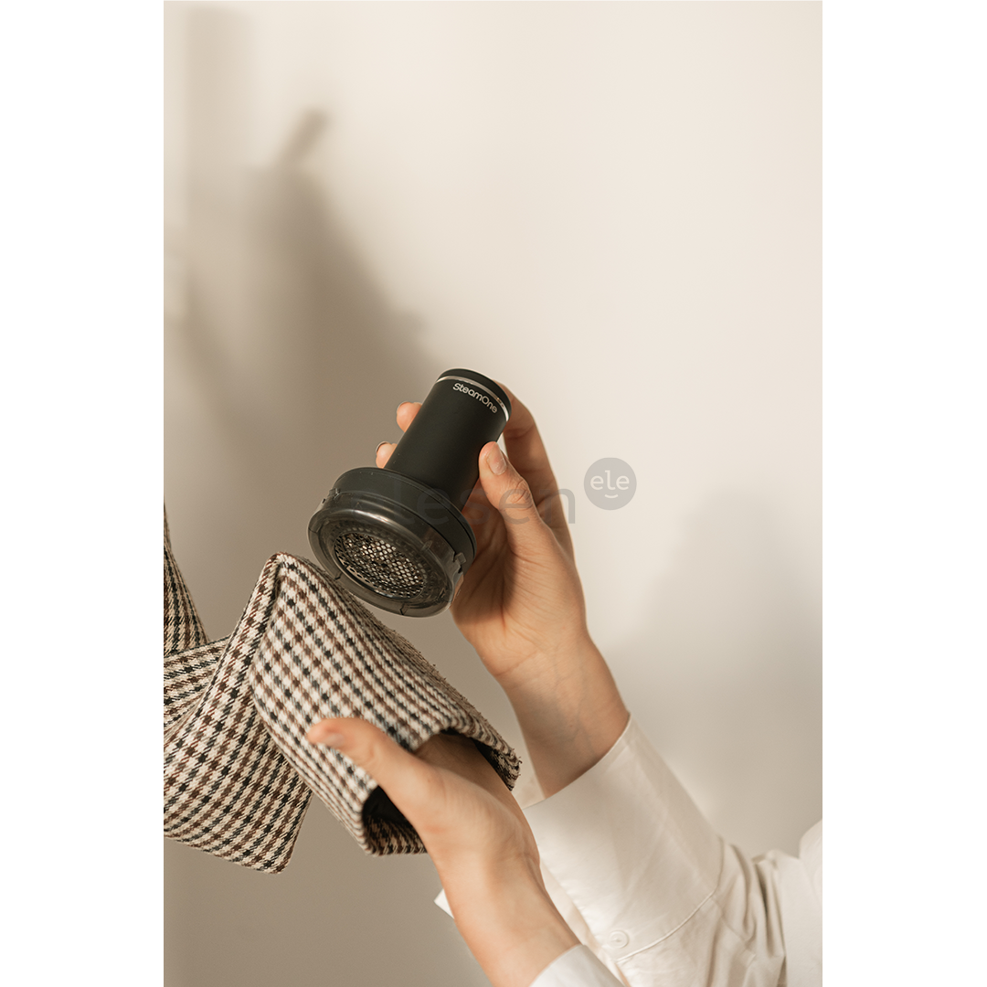 SteamOne, black - Fabric shaver