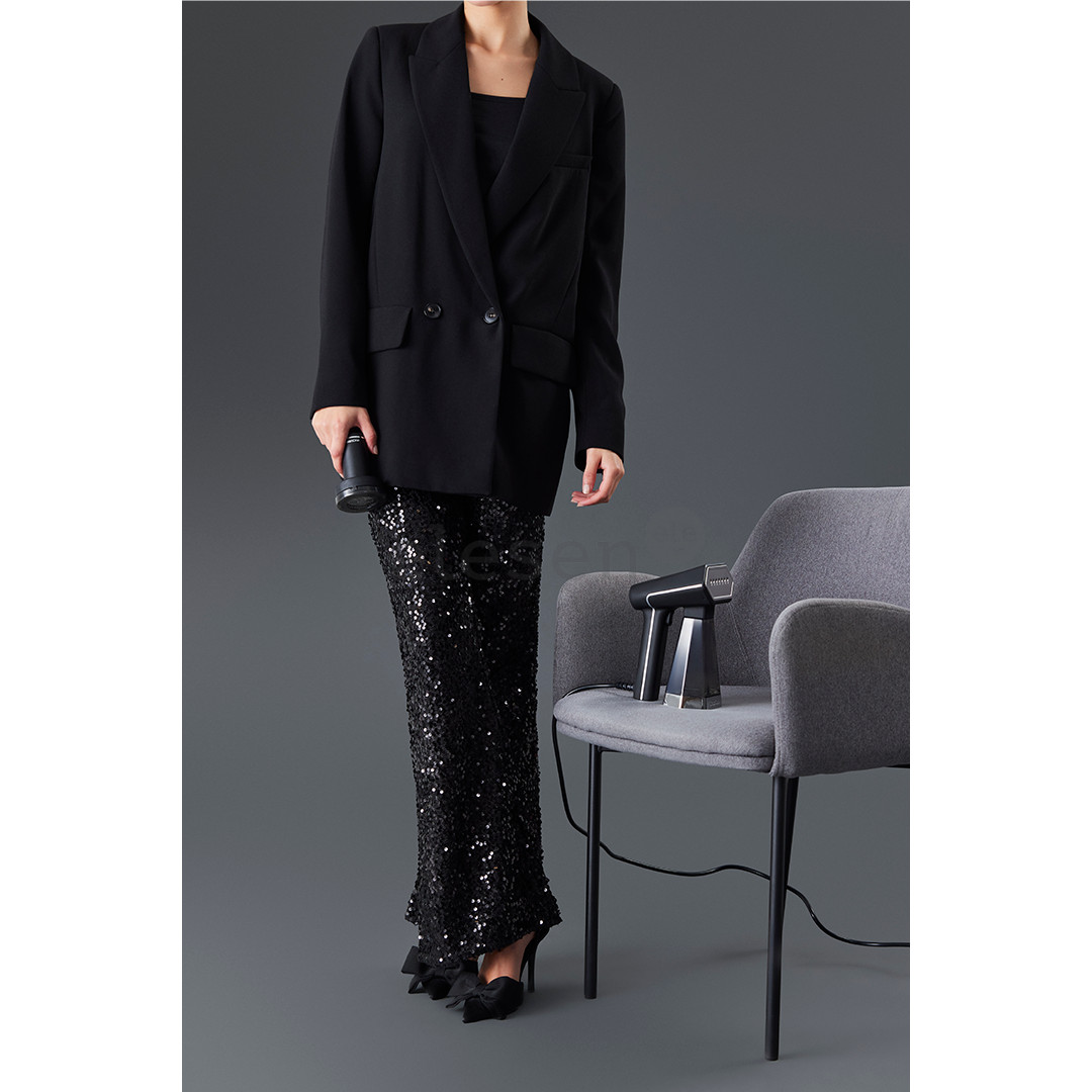 SteamOne, juodas - Garinis lygintuvas + pūkų rinkiklis