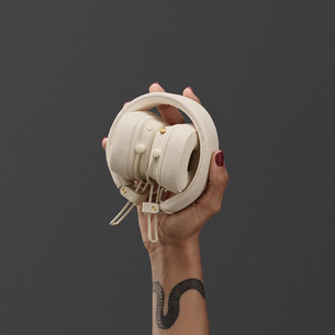 Marshall Major V, cream- On-ear wireless headphones