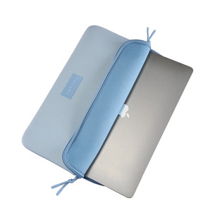 Tucano One, MacBook Neo, sidabro spalvos - Nešiojamojo kompiuterio dėklas