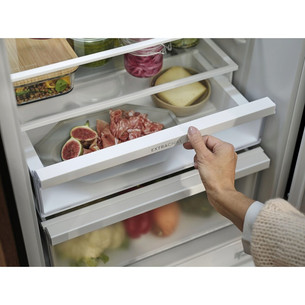 Electrolux 700 No Frost AI CoolAssist, 269 l, aukštis 189 cm - Įmontuojamas šaldytuvas